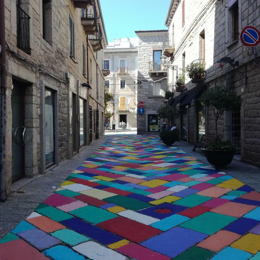 B&B Piazza Di L'Ara Tempio Pausania Exterior photo
